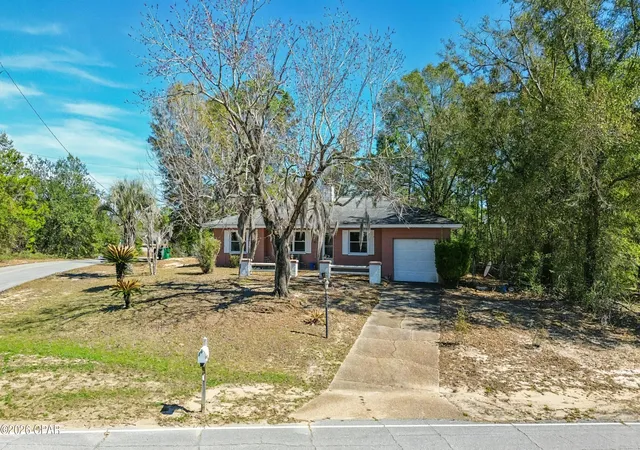 Homes for sale in Chipley, FL | 4335 Country Club Blvd, Chipley, FL 32428 | MLS# 785855