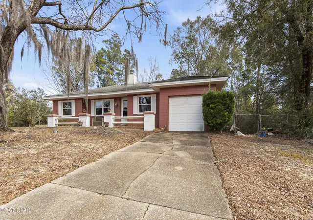 Homes for sale in Chipley, FL | 4335 Country Club Blvd, Chipley, FL 32428 | MLS# 785855