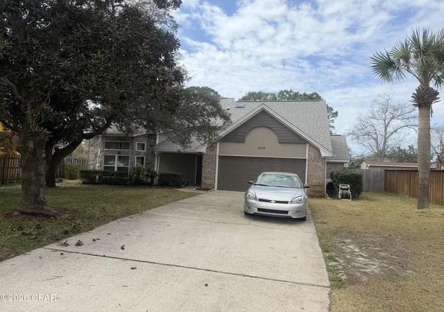 Photo 3 of Single family home for sale at 209 Boca Shrs Dr, Panama City, FL 32408 | MLS# 785504 | Listing updated on 2026-07-10