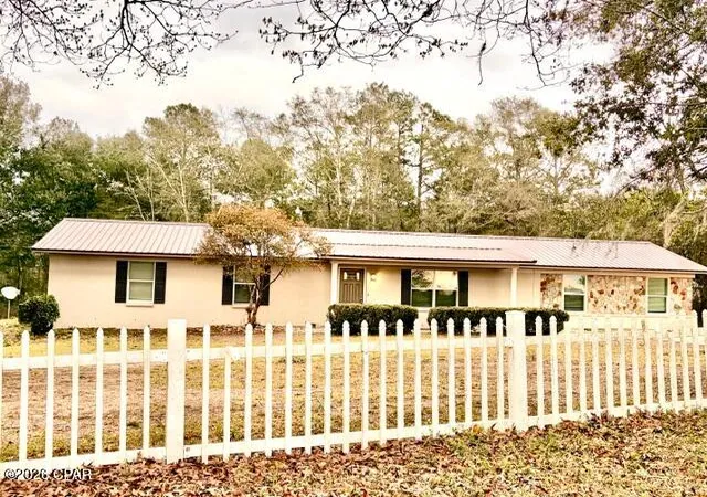 Homes for sale in Graceville, FL | 5436 Mill Creek Rd, Graceville, FL 32440 | MLS# 786098