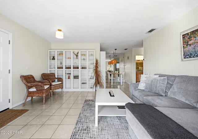 2nd image of 2100 W Beach Dr #B202, Panama City, FL 32401 | MLS# 786234