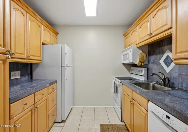 5th image of 2100 W Beach Dr #B202, Panama City, FL 32401 | MLS# 786234