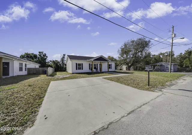 3rd image of 631 Maine Ave, Panama City, FL 32401 | MLS# 786299