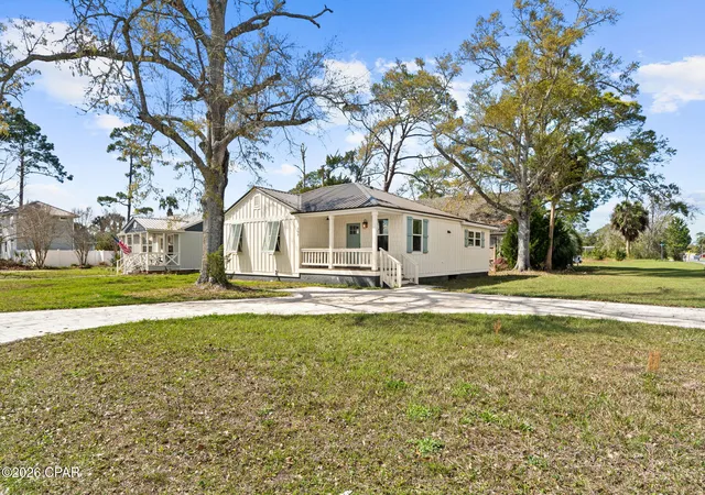 1st image of 209 16th St, Port Saint Joe, FL 32456 | MLS# 786721