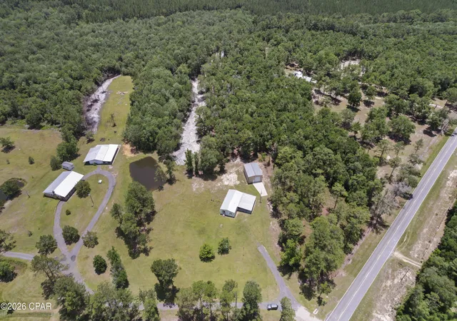 4th image of 2089 Condry Ln, Caryville, FL 32427 | MLS# 786982