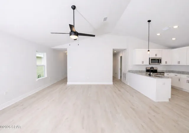 4th image of 7118 Fox Meadow Dr Dr, Panama City, FL 32404 | MLS# 787032