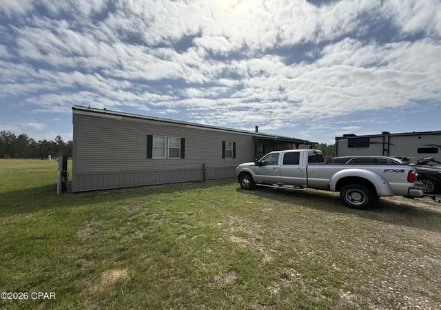 13th image of 22985 Nw Lamont Rd, Fountain, FL 32438 | MLS# 787043