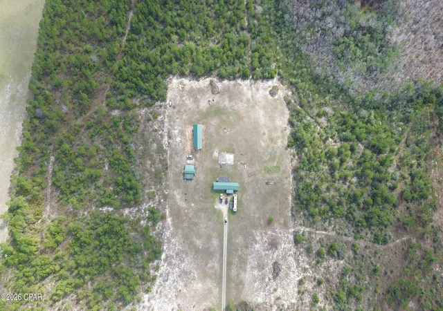 3rd image of 22985 Nw Lamont Rd, Fountain, FL 32438 | MLS# 787043