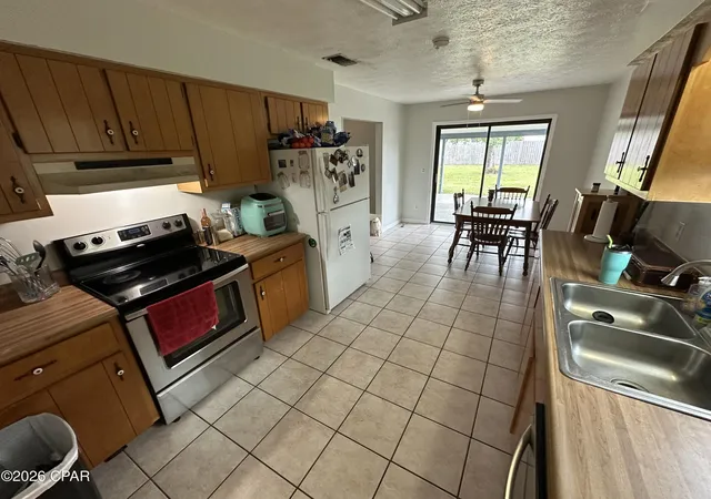 4th image of 5109 Rachelle Cir, Panama City, FL 32404 | MLS# 787289