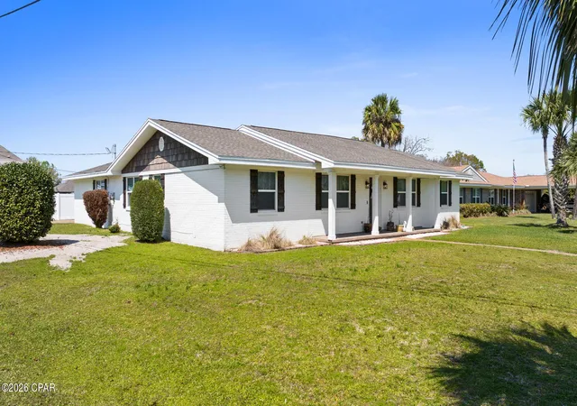 2nd image of 4415 Baywood Dr, Lynn Haven, FL 32444 | MLS# 787295