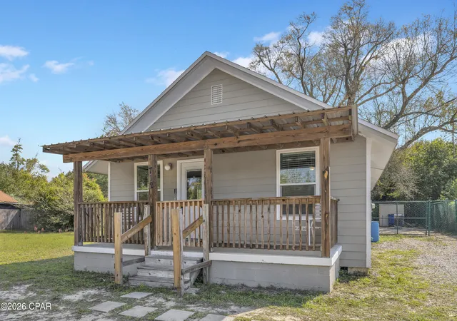 Photo 1 of Single family home for sale at 712 College Ave, Panama City, FL 32401 | MLS# 787315 | Listing updated on 2026-05-30