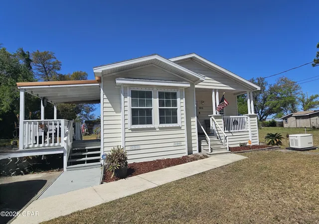 Photo 3 of Manufactured home for sale at 1613 Fountain Ave, Panama City, FL 32405 | MLS# 787423 | Listing updated on 2026-05-30