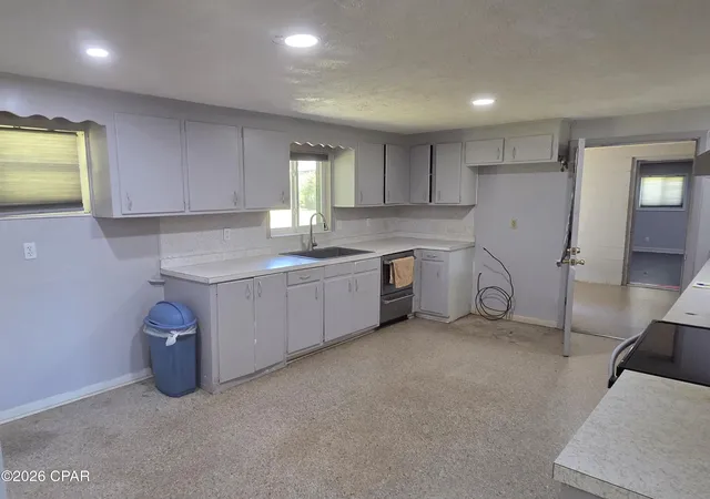 Homes for sale in Caryville, FL | 2491 River Rd, Caryville, FL 32427 | MLS# 787425