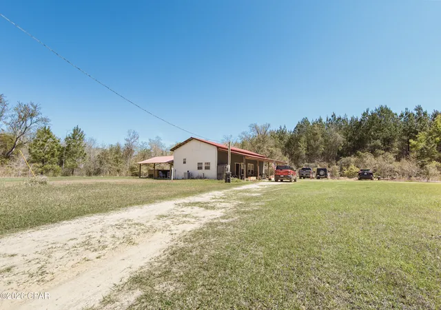 Homes for sale in Bonifay, FL | 2048 Brotherhood Memorial Ln, Bonifay, FL 32425 | MLS# 787444