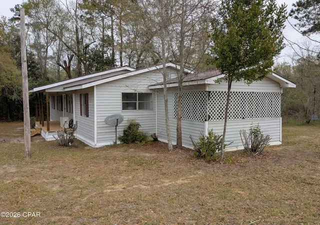 Homes for sale in Sneads, FL | 1972 Lockey Ave, Sneads, FL 32460 | MLS# 787487