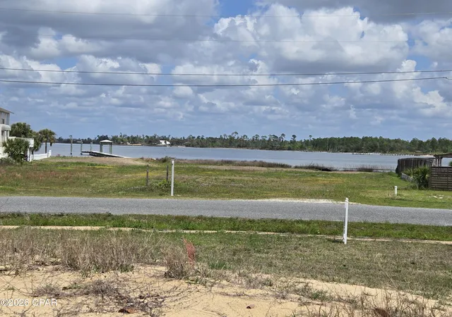 2nd image of 744 N Bay Dr, Lynn Haven, FL 32444 | MLS# 787620