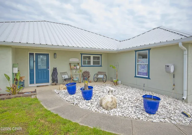 Photo 2 of Single family home for sale at 4018 W Princess Ln, Panama City, FL 32405 | MLS# 788037 | Listing updated on 2026-09-27