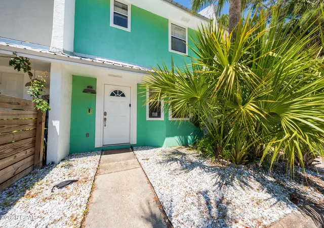 3rd image of 3816 Quarts St #D, Panama City, FL 32408 | MLS# 788469