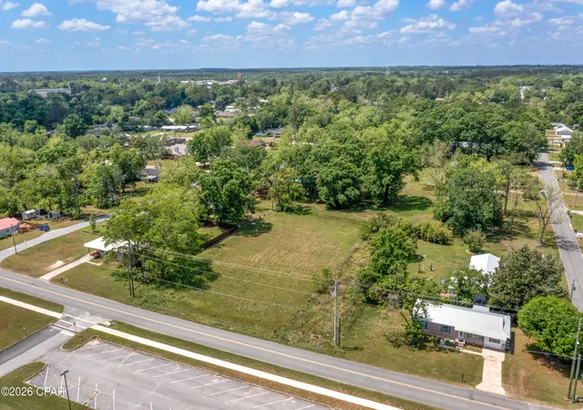 17th image of Xxx College Dr, Graceville, FL 32440 | MLS# 788568