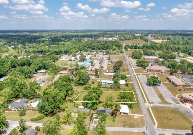 4th image of Xxx College Dr, Graceville, FL 32440 | MLS# 788568