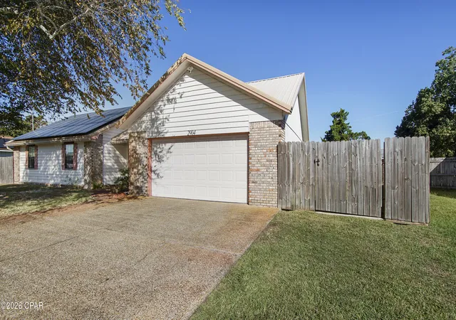 Photo 3 of Single family home for sale at 2904 Gallagher Dr, Panama City, FL 32405 | MLS# 788764 | Listing updated on 2026-06-05
