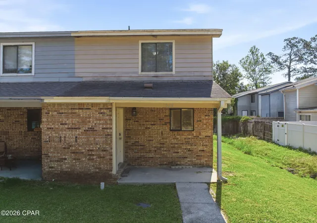 Homes for sale in Fort Walton Beach, FL | 1325 Green Acres Blvd, Fort Walton Beach, FL 32547 | MLS# 788774
