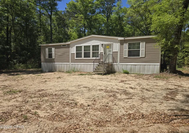 Homes for sale in Ponce De Leon, FL | 319 Clyde Brown Rd, Ponce De Leon, FL 32455 | MLS# 788791