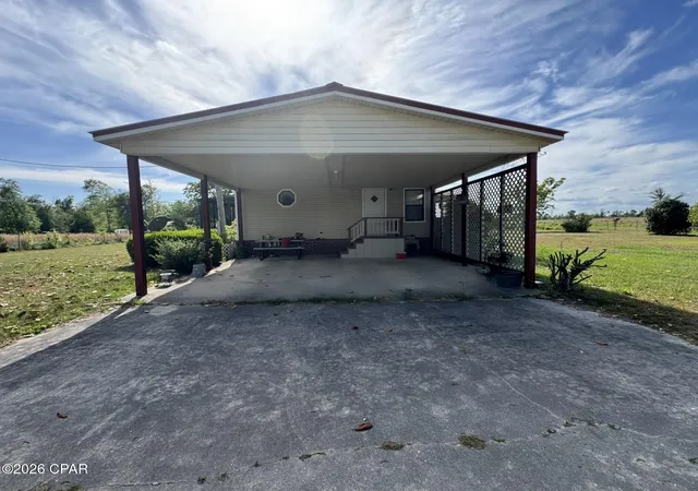 Homes for sale in Cottondale, FL | 2246 Morris Rd, Cottondale, FL 32431 | MLS# 788957