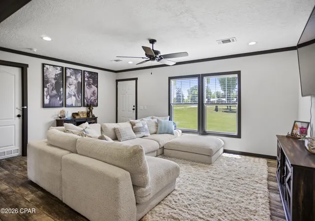 4th image of 4899 Davis Dr, Marianna, FL 32446 | MLS# 789171