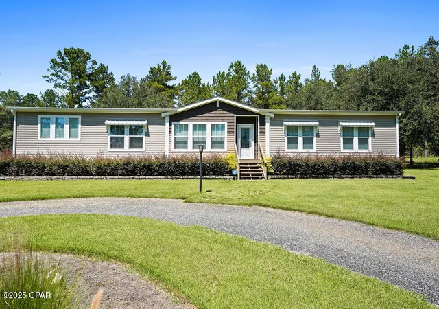 2nd image of 7910 Sneads Landing Rd, Sneads, FL 32460 | MLS# 789194