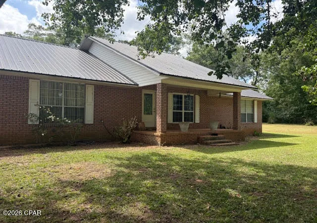 Homes for sale in Cottondale, FL | 3761 Hwy 231, Cottondale, FL 32431 | MLS# 789294