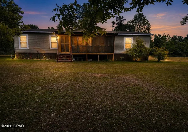 Homes for sale in Bonifay, FL | 3271 Twin Lakes Dr, Bonifay, FL 32425 | MLS# 789338