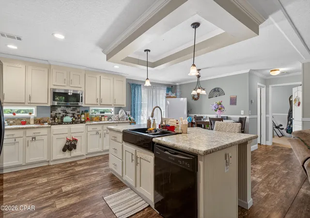 Homes for sale in Bonifay, FL | 3271 Twin Lakes Dr, Bonifay, FL 32425 | MLS# 789338