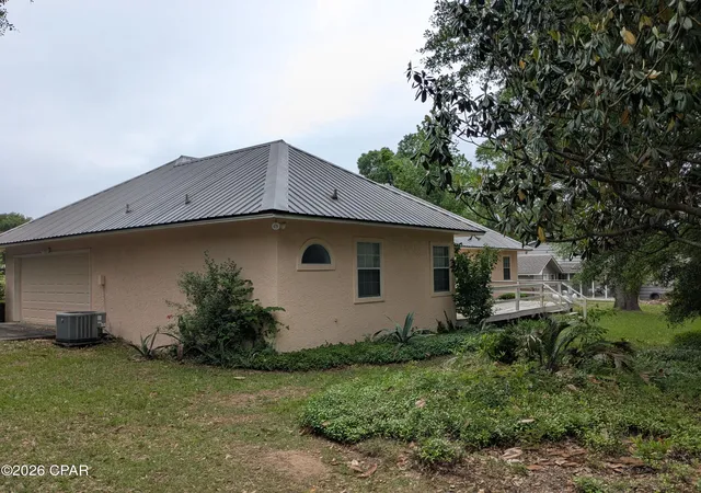 4th image of 4710 The Oaks Dr, Marianna, FL 32446 | MLS# 789411