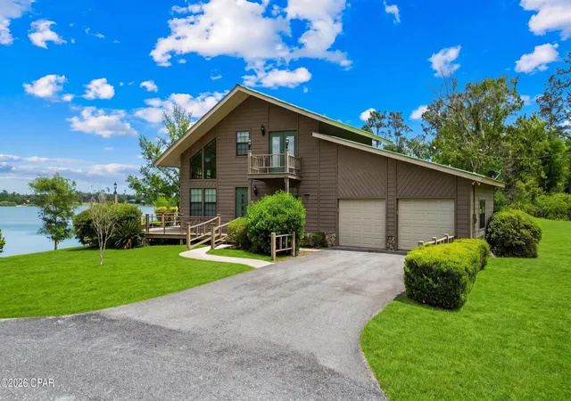1st image of 84 S Silver Lake, Marianna, FL 32448 | MLS# 789506