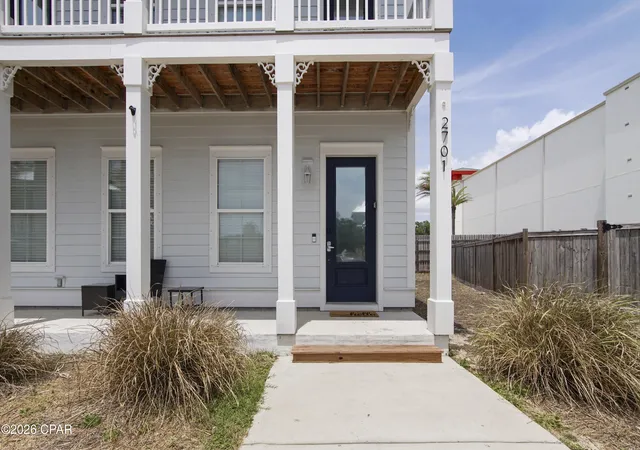 Photo 3 of Single family home for sale at 2701 Lagoon Manor Dr, Panama City, FL 32408 | MLS# 789730 | Listing updated on 2026-06-18