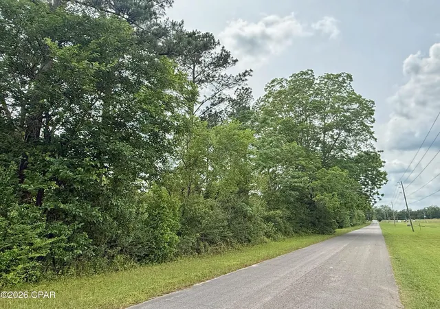 5th image of 5107 Cloverdale Rd, Graceville, FL 32440 | MLS# 789737