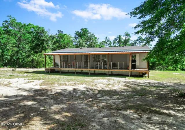 3rd image of 946 Fargo Dr, Alford, FL 32420 | MLS# 789754