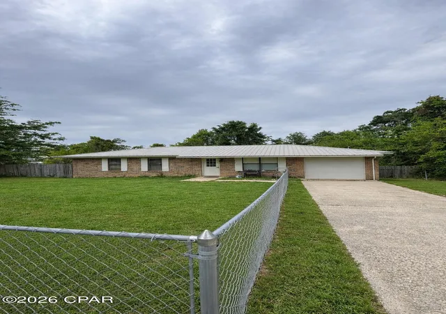 Homes for sale in Alford, FL | 2406 2nd Ave, Alford, FL 32420 | MLS# 789756