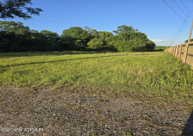3rd image of 104 N Treadwell Rd, Bonifay, FL 32425 | MLS# 789766