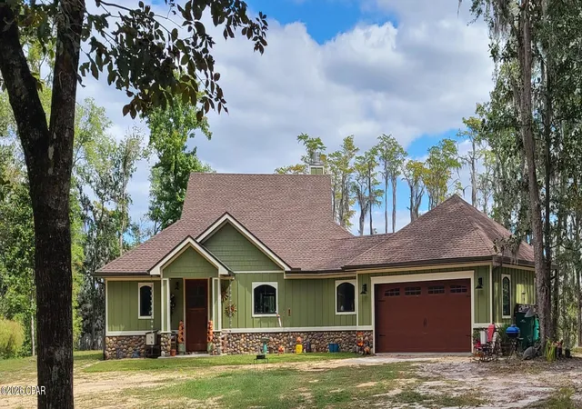 Homes for sale in Chipley, FL | 3130 Magnolia Dr, Chipley, FL 32428 | MLS# 789823