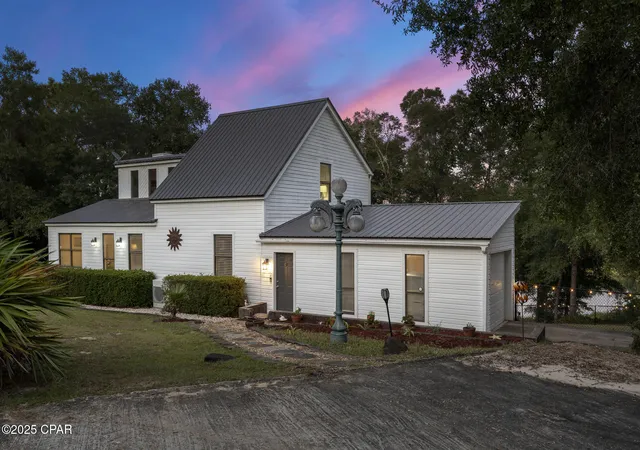 Homes for sale in Chipley, FL | 3783 Payne Lake Rd, Chipley, FL 32428 | MLS# 789905