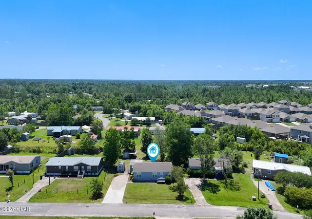 Photo 3 of Manufactured home for sale at 6013 Stockholm Ln, Panama City, FL 32404 | MLS# 789946 | Listing updated on 2026-06-25