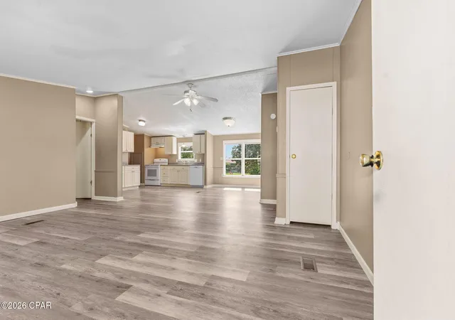 Photo 4 of Manufactured home for sale at 6013 Stockholm Ln, Panama City, FL 32404 | MLS# 789946 | Listing updated on 2026-06-25