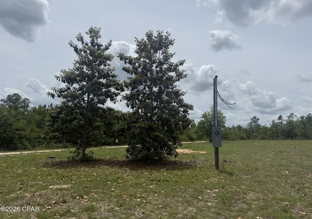 3rd image of 101 Silver Lake Rd, Marianna, FL 32448 | MLS# 789953