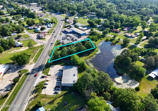 Homes for sale in Chipley, FL | 1153 Main St, Chipley, FL 32428 | MLS# 790061