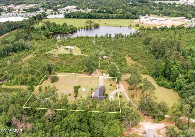 Homes for sale in Chipley, FL | 1012 Carlisle Rd, Chipley, FL 32428 | MLS# 790323