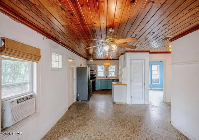 Photo 4 of Single family home for sale at 117 Christmas Tree Ln, Panama City Beach, FL 32413 | MLS# 790366 | Listing updated on 2026-06-24