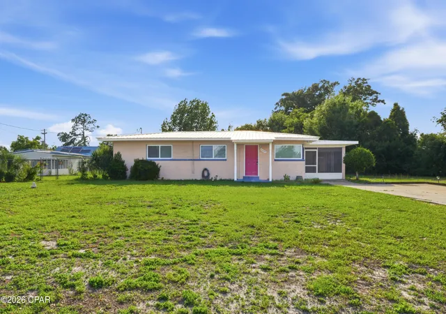 Homes for sale in Panama City, FL | 2409 Auburn Dr, Panama City, FL 32405 | MLS# 790396