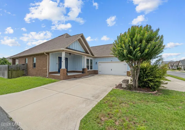 Photo 3 of Single family home for sale at 100 Shoreview Dr, Panama City, FL 32404 | MLS# 790454 | Listing updated on 2026-06-11
